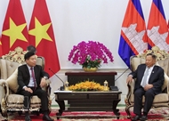 Vietnam, Cambodia step up cooperation, traditional friendship